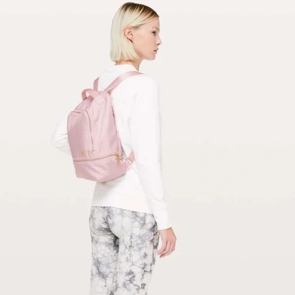 Lululemon city adventurer backpack mini - misty pink new with tags NWT - Picture 2 of 6
